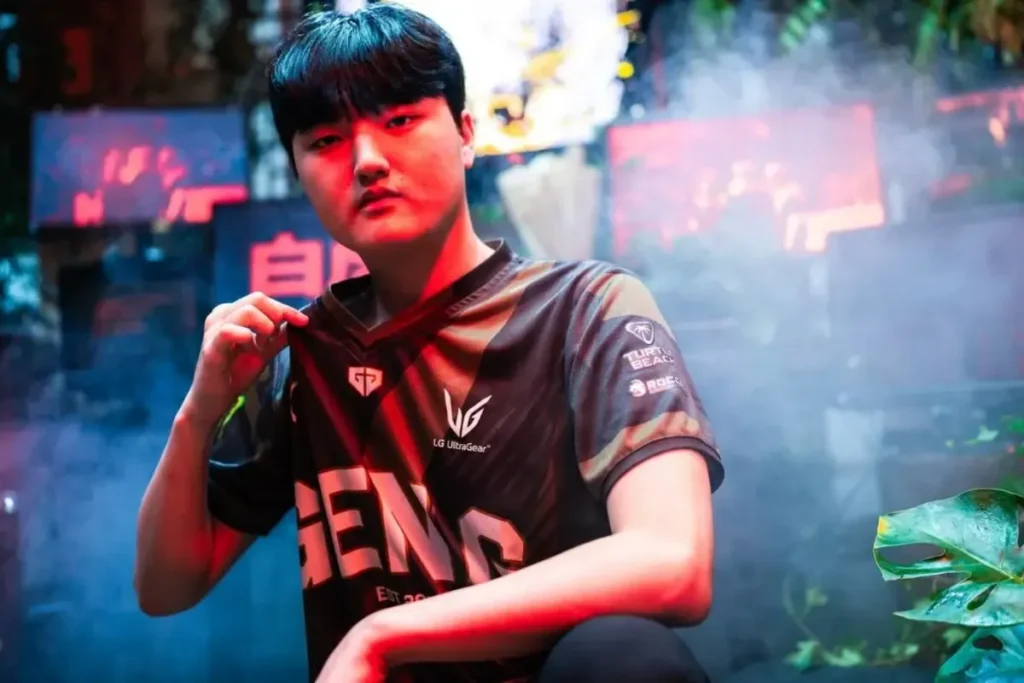 網傳新隊友可能是 JDG 的 Peyz。